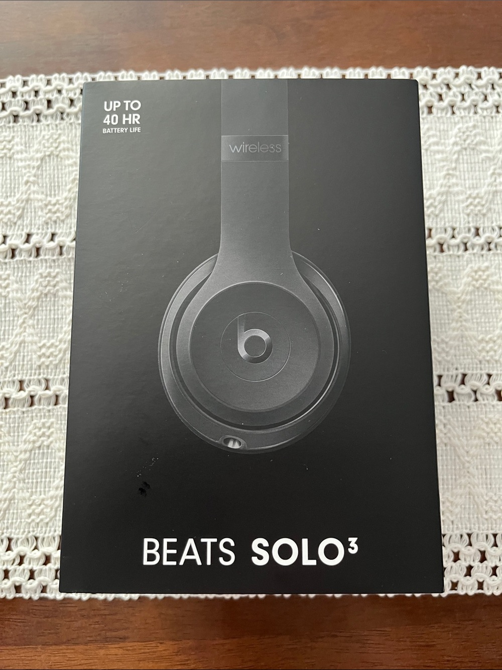 New in box Beats Solo3 wireless headphones